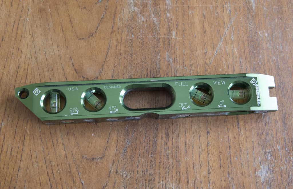 A magnetic "torpedo" level